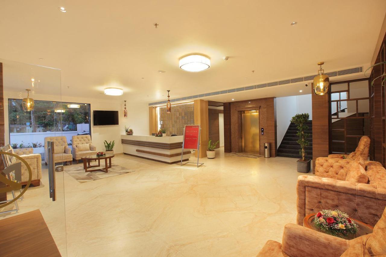 Hotel Maria Park Muvattupuzha Kültér fotó